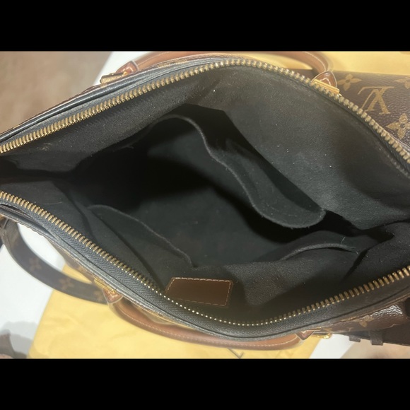 Louis Vuitton Pallas Monogram Noir w/ black cowhide trim, brown handles. - Picture 8 of 14